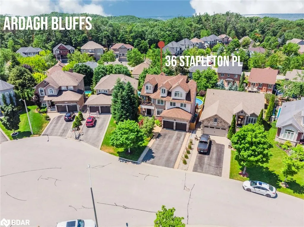 36 Stapleton Place