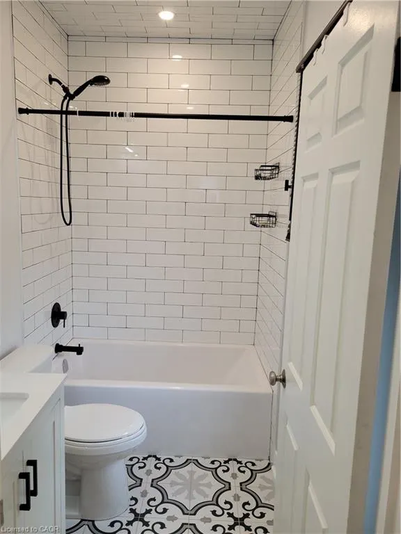 262 Robert Street, #2