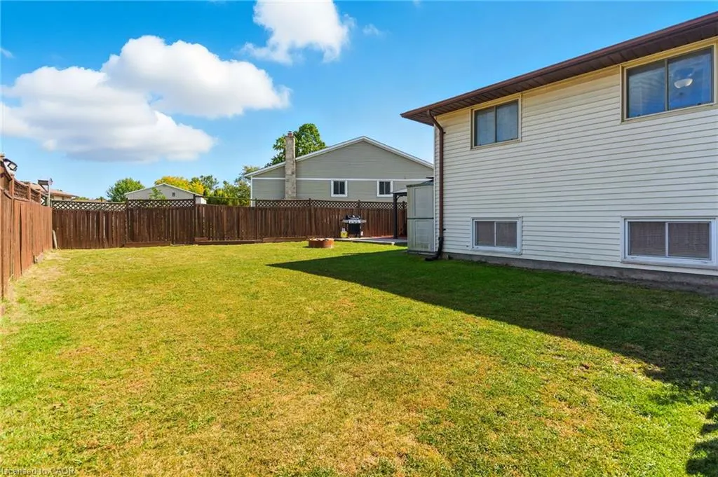 30 Rainbow Court