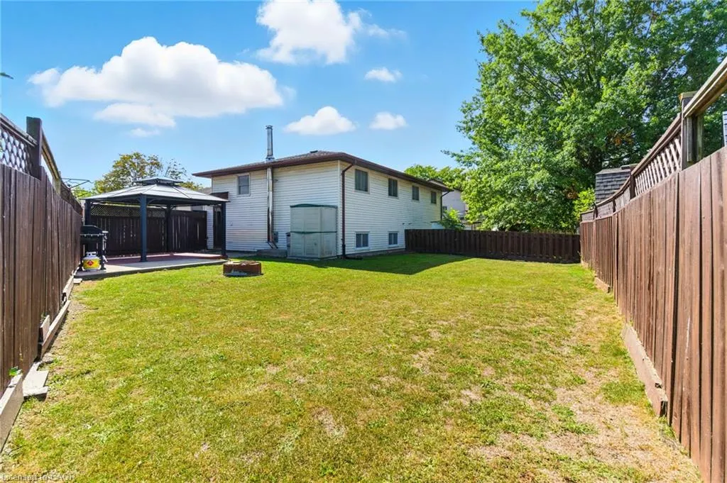 30 Rainbow Court