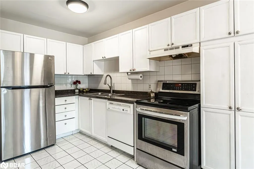 508 Essa Road, #52
