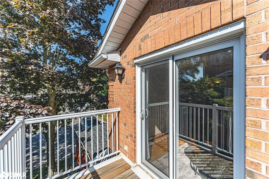 508 Essa Road, #52