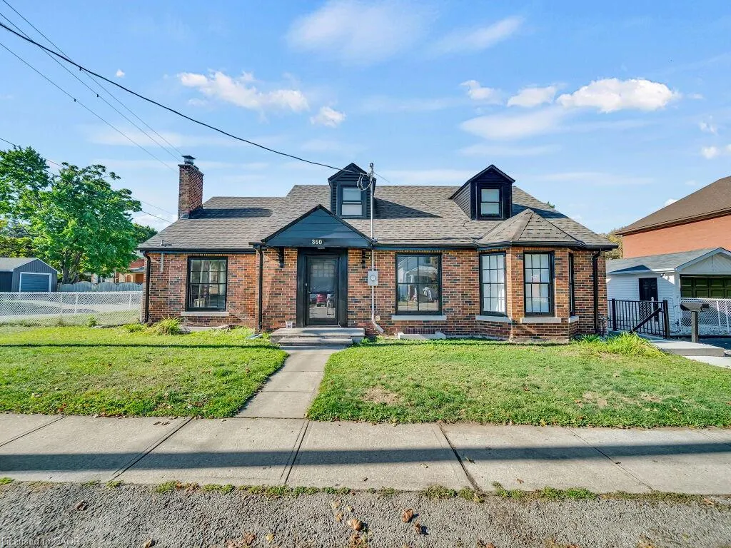 860 Vine Street