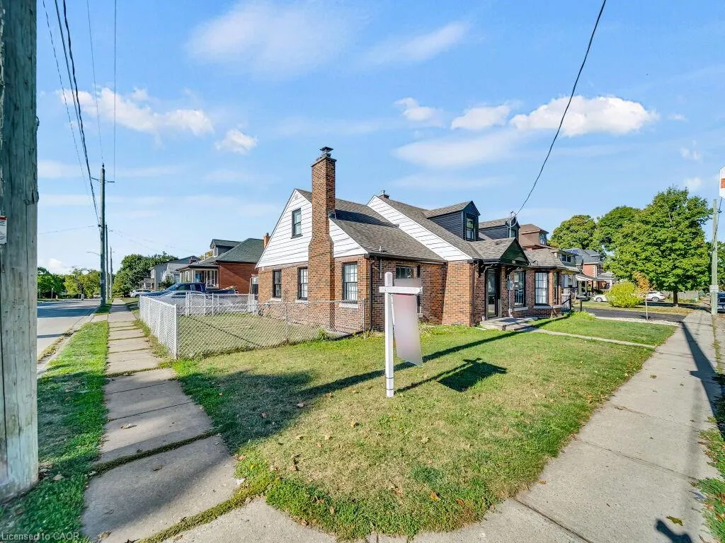 860 Vine Street