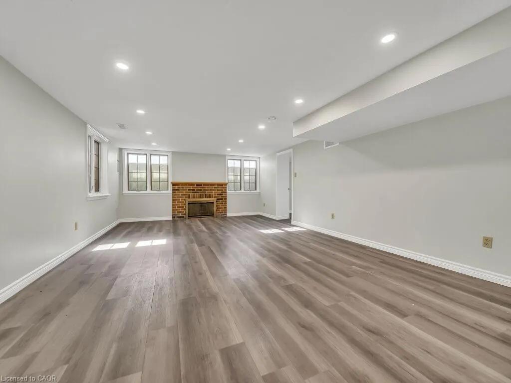 860 Vine Street