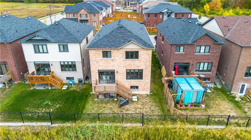 12 Midhurst Heights