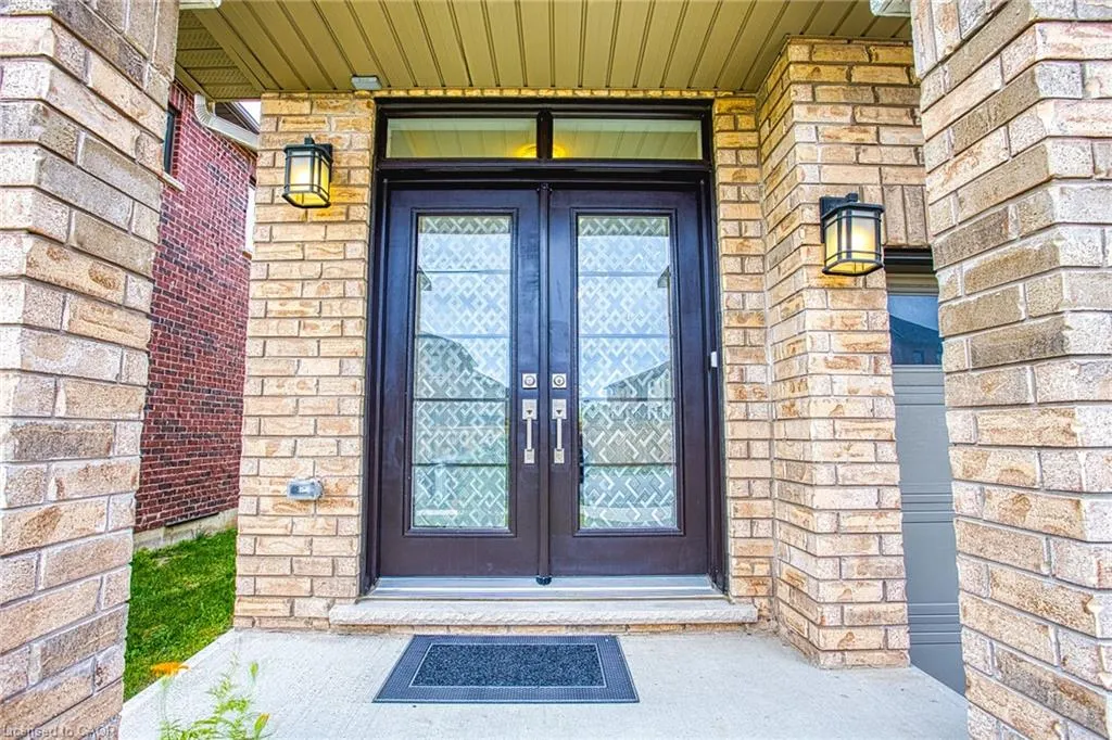 12 Midhurst Heights