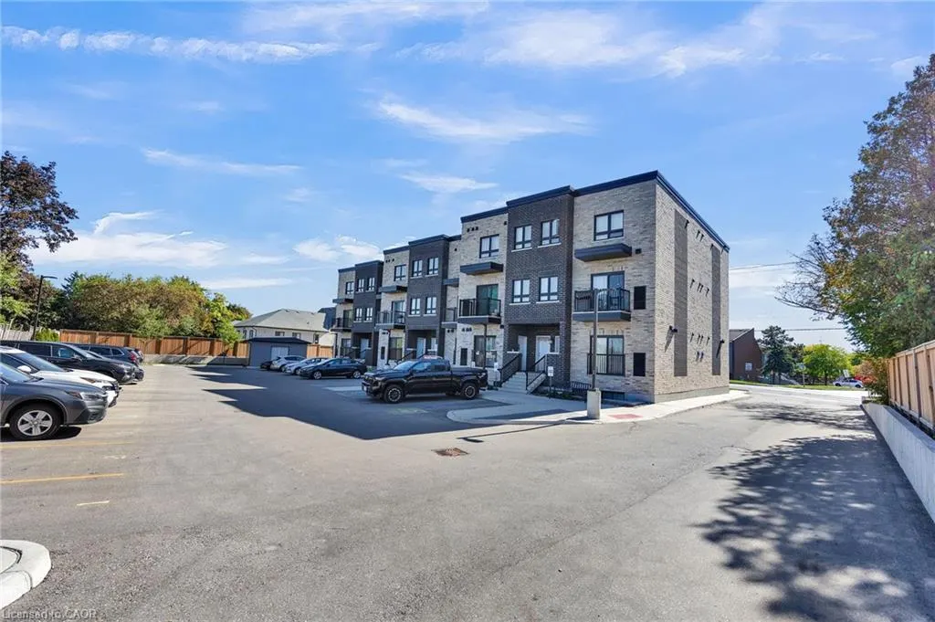 600 Victoria Street, #23