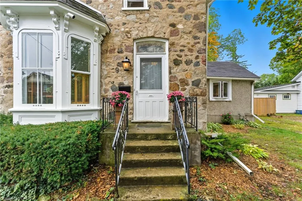 9 Dumfries Street
