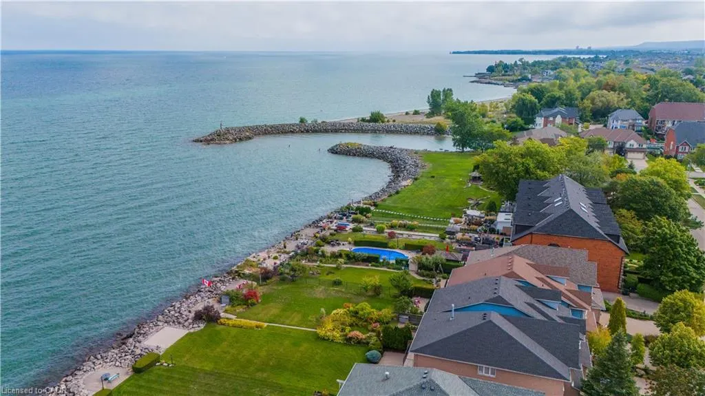 55 Edgewater Drive