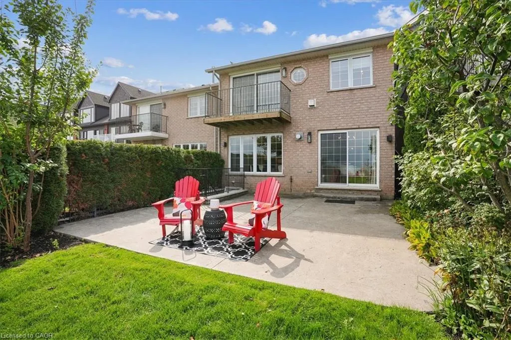 55 Edgewater Drive