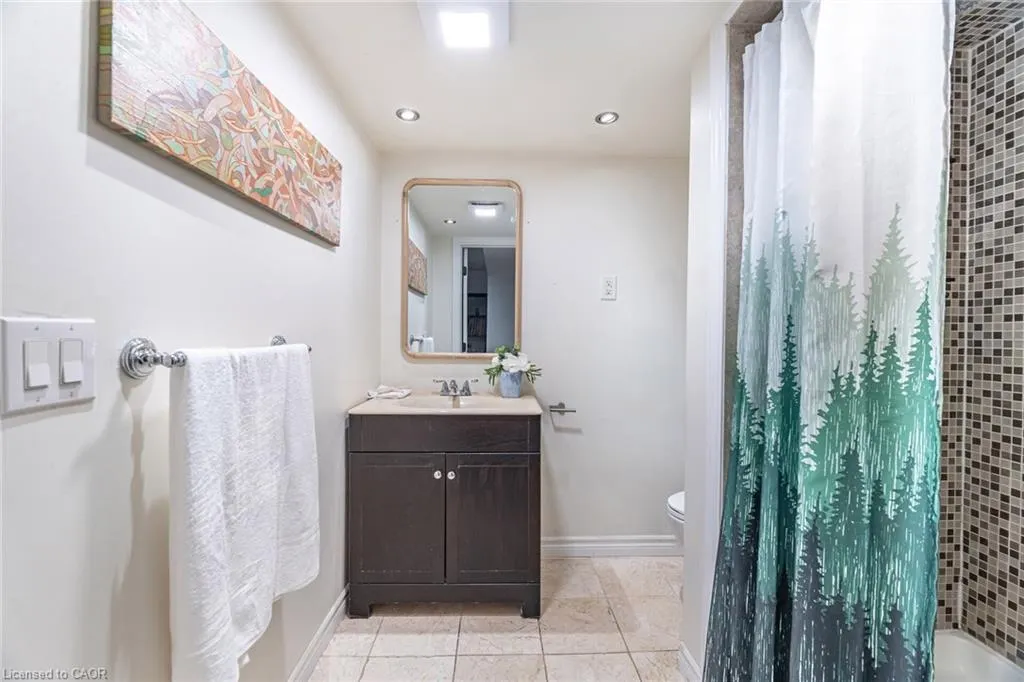 2431 Padstow Crescent