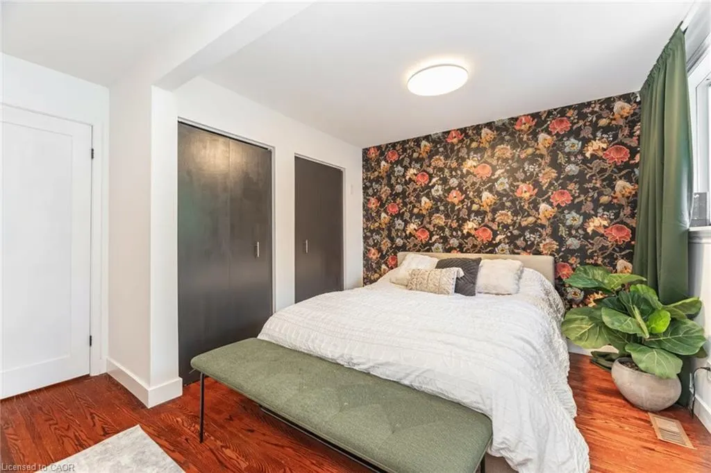 2431 Padstow Crescent