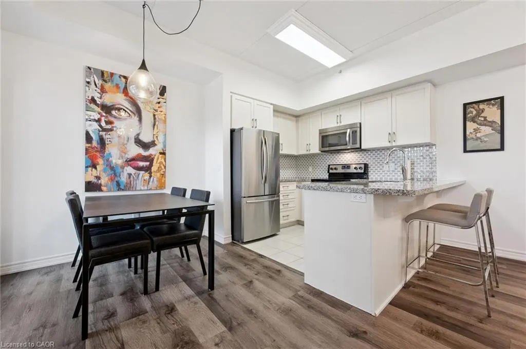 1077 Gordon Street, #228