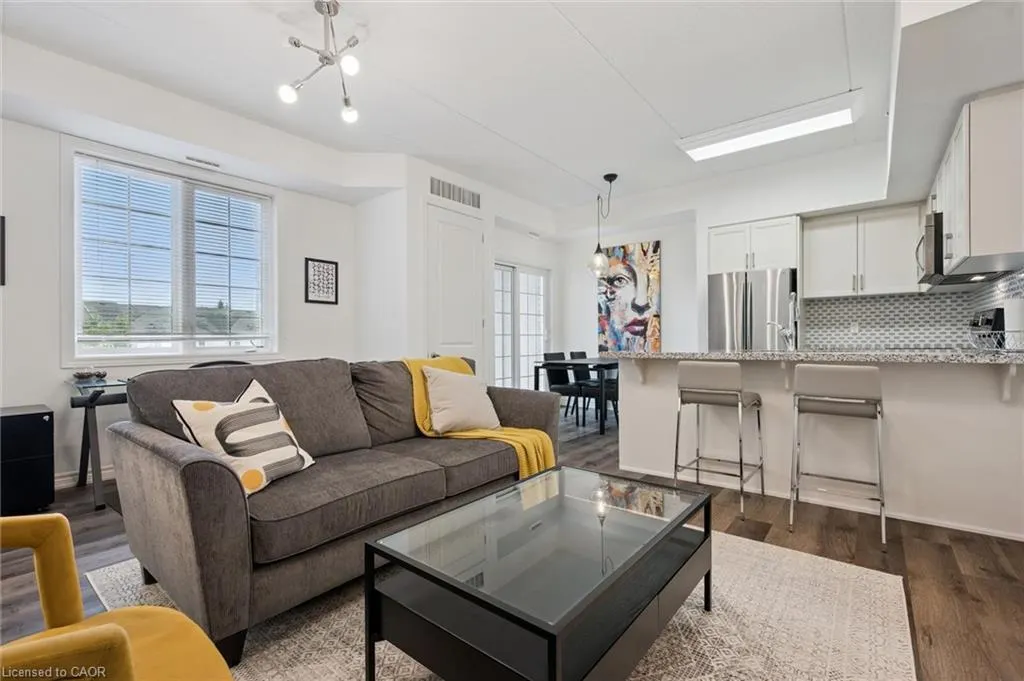 1077 Gordon Street, #228