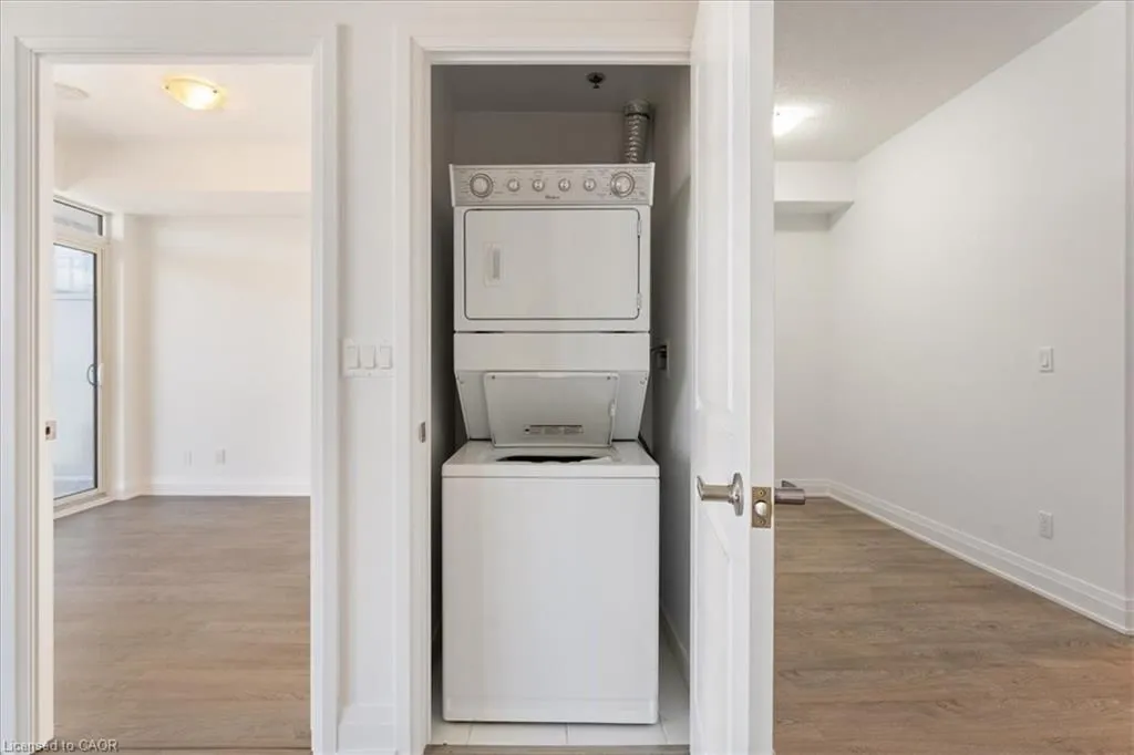 55 Speers Road, #415