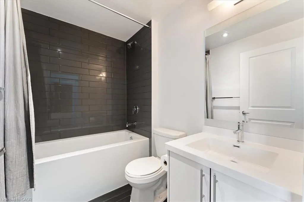 55 Speers Road, #415