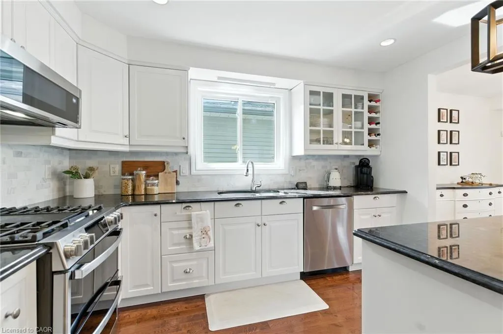 10 Millpond Place