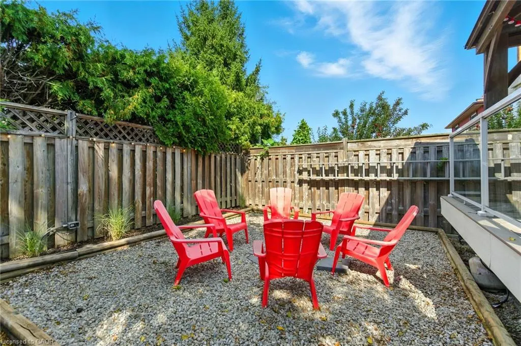 10 Millpond Place