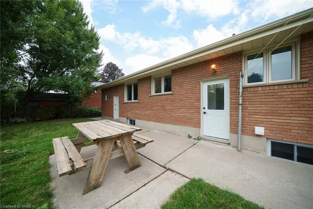 91 Varadi Avenue