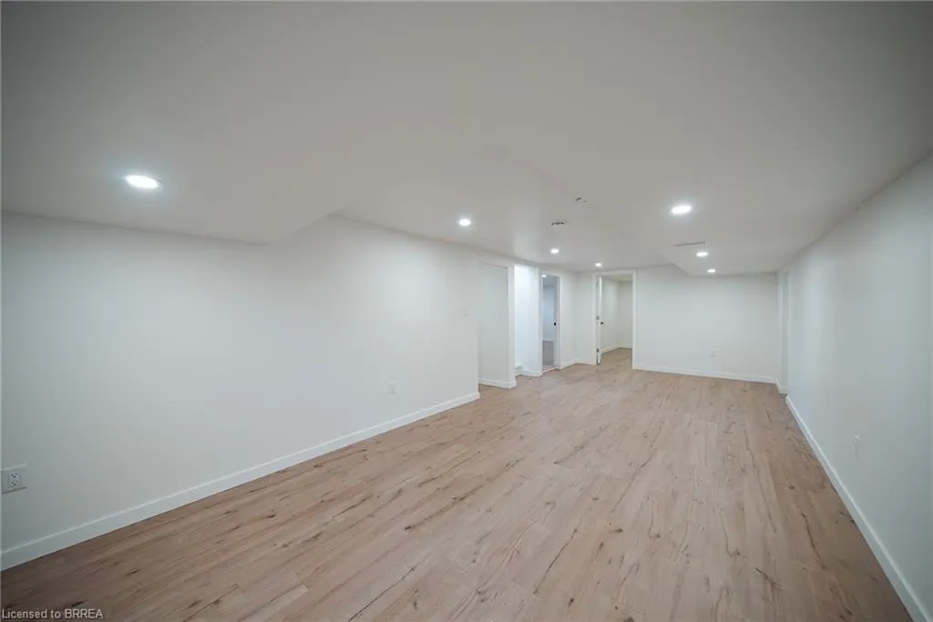 91 Varadi Avenue