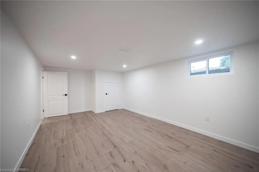 91 Varadi Avenue