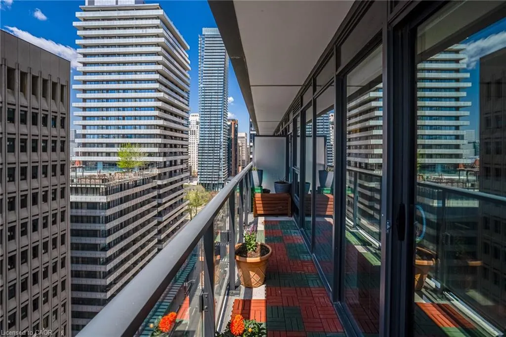 955 Bay Street, #1809