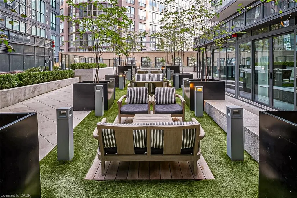 955 Bay Street, #1809