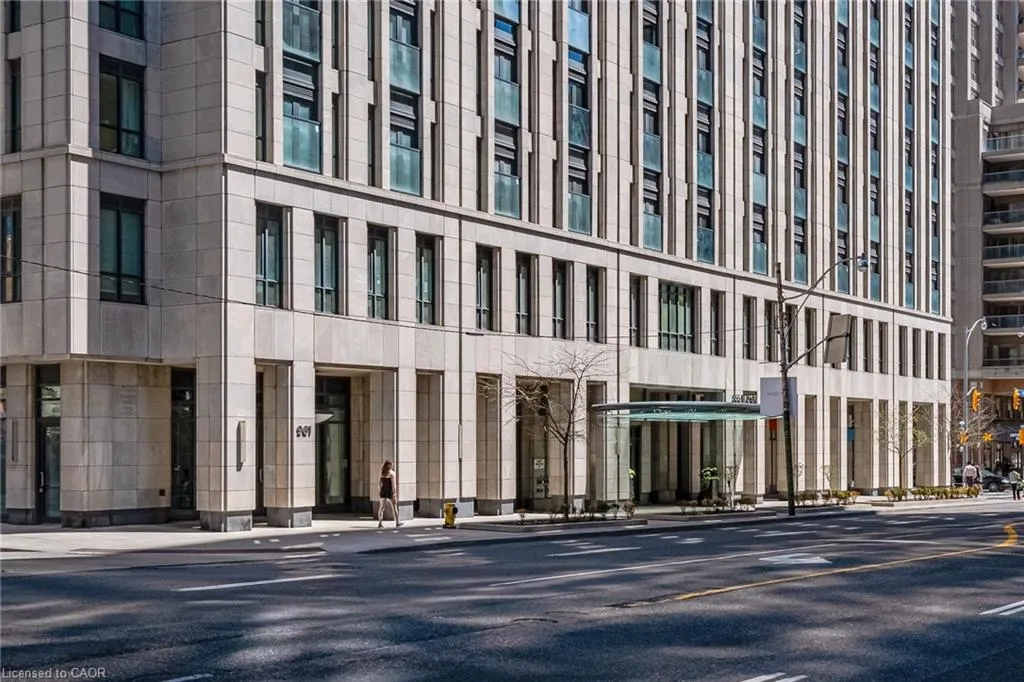 955 Bay Street, #1809