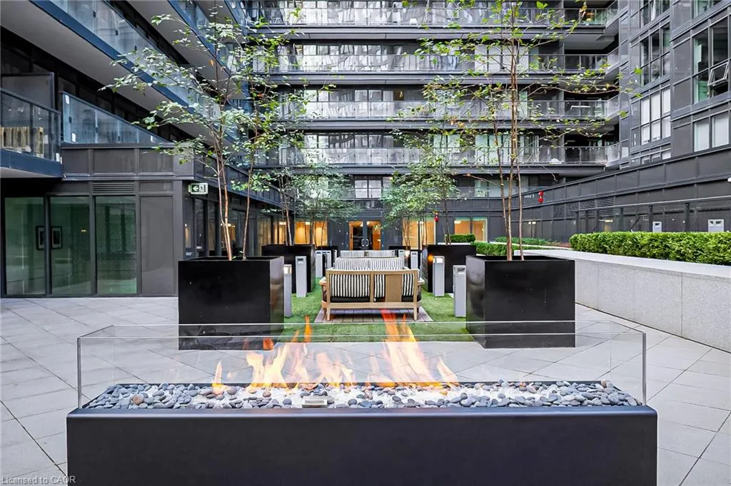 955 Bay Street, #1809
