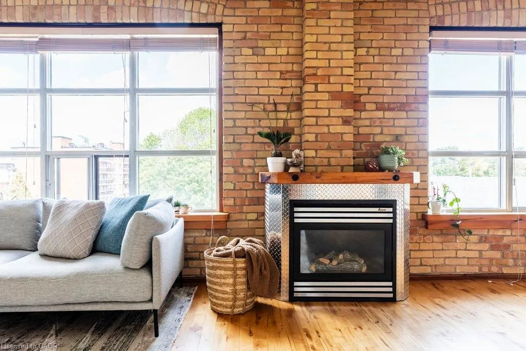 36 Margaret Street, #44