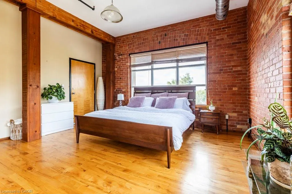36 Margaret Street, #44