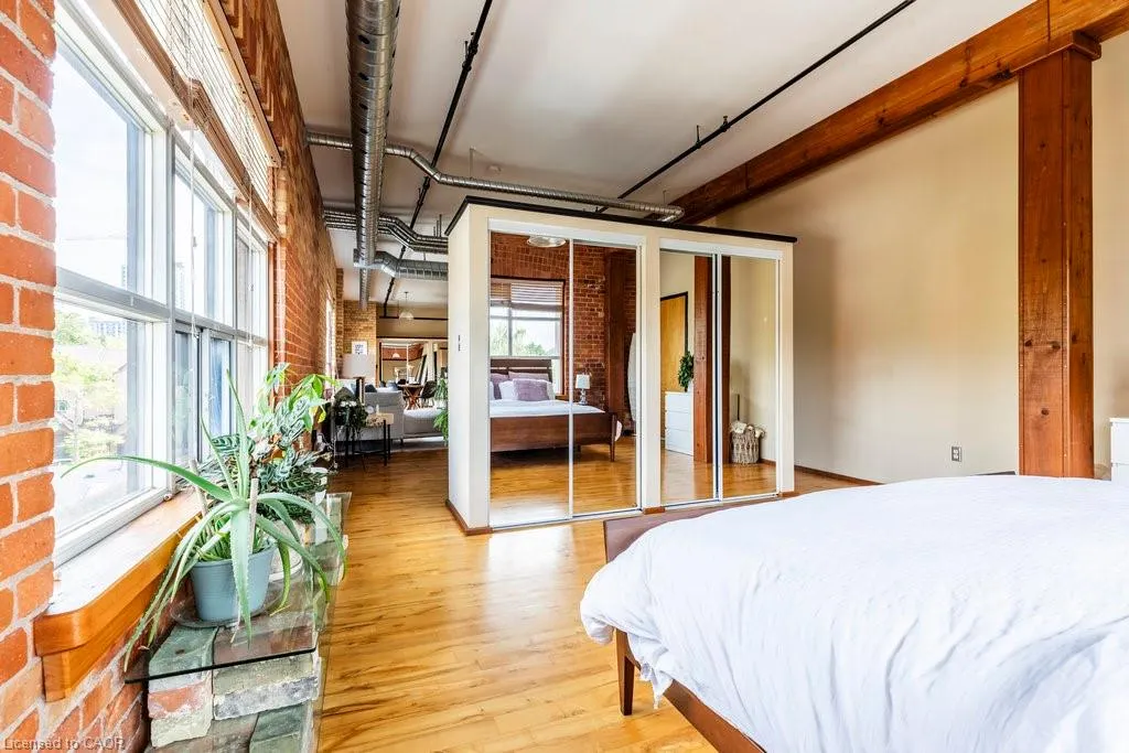 36 Margaret Street, #44