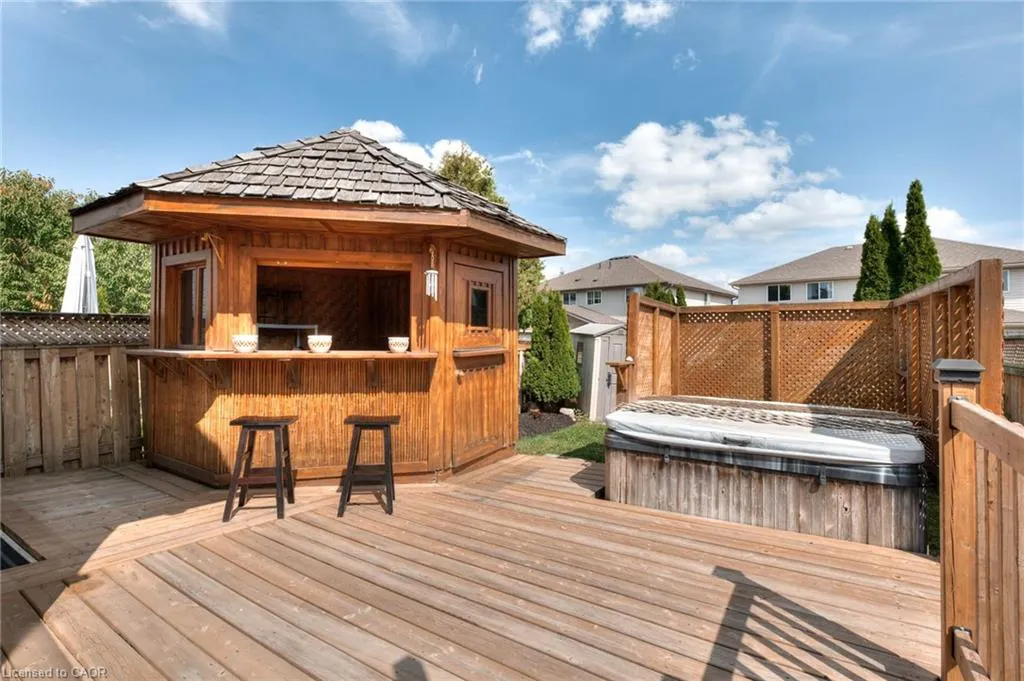 21 Whittaker Crescent