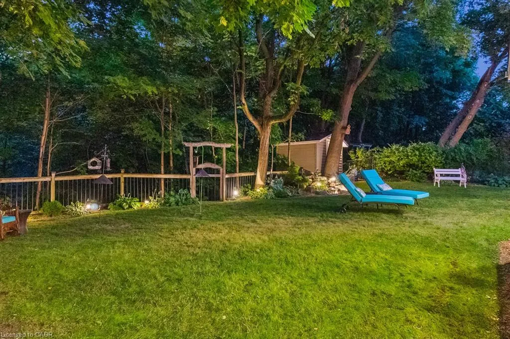 1318 Hillview Crescent