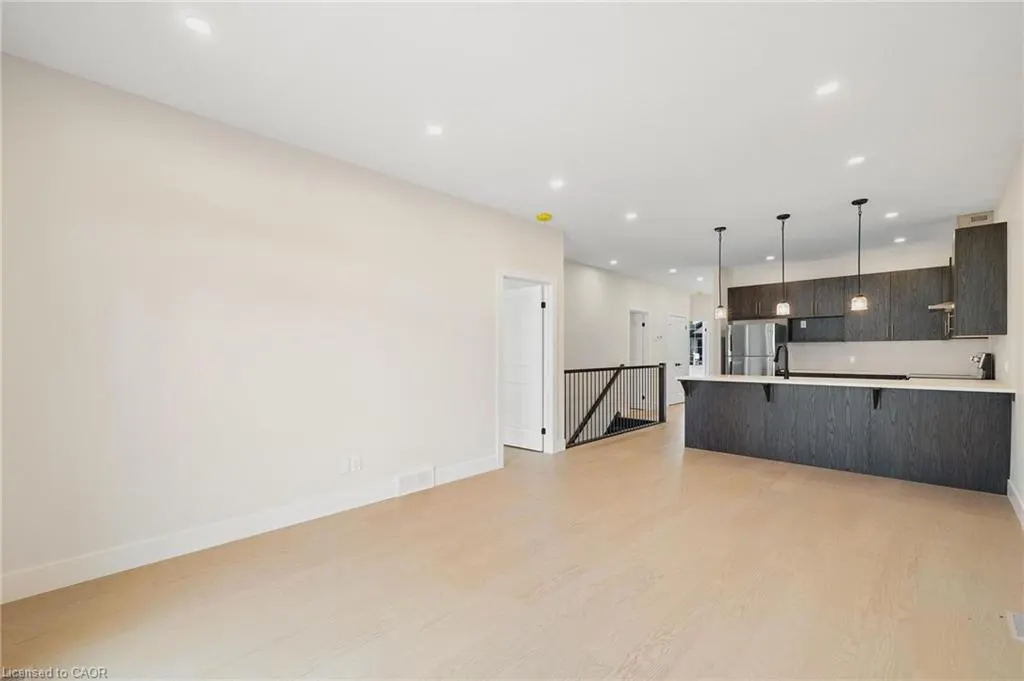 12 Washington Street, #202