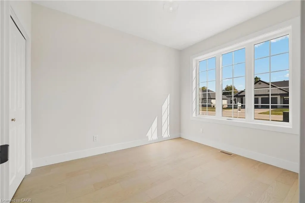 12 Washington Street, #202