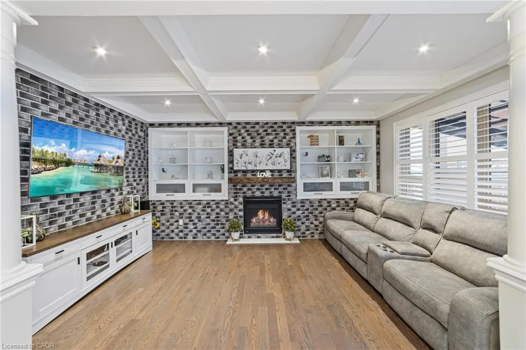 24 Macbean Crescent