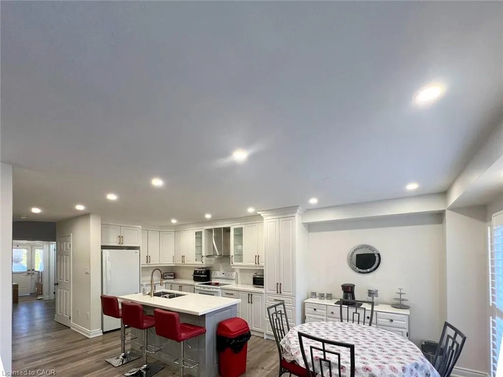 112 Gillespie Drive
