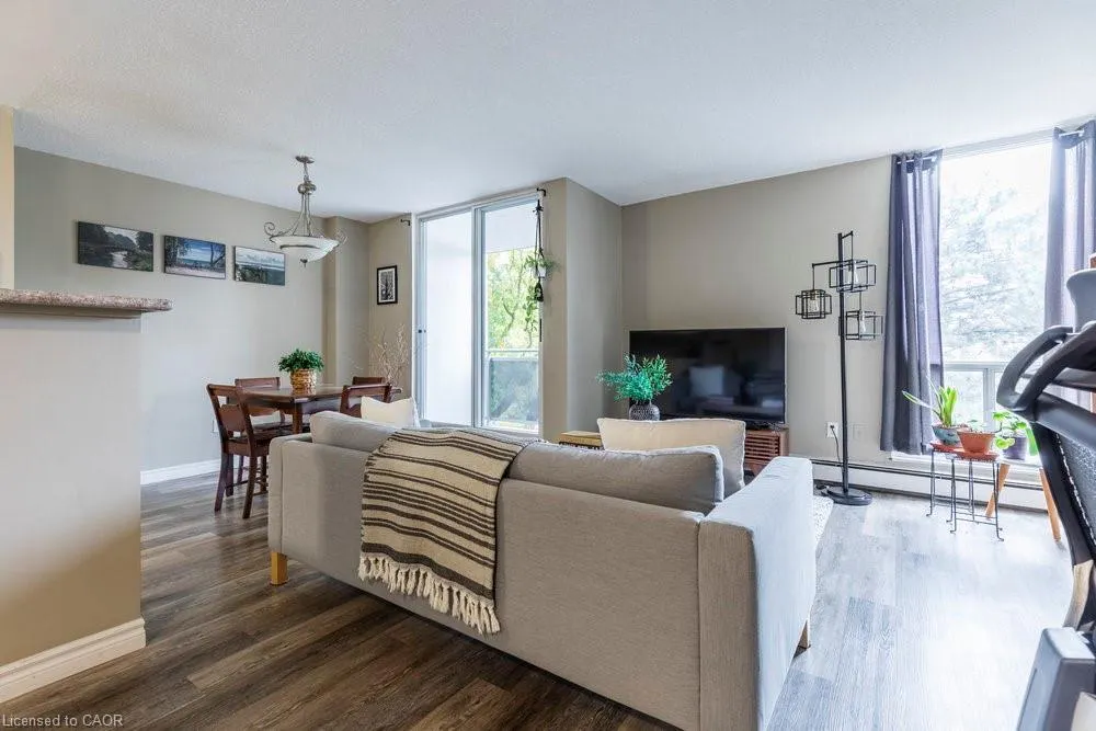 75 Glenburn Court, #409