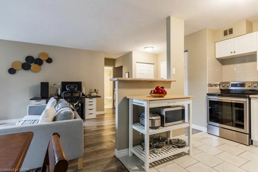 75 Glenburn Court, #409