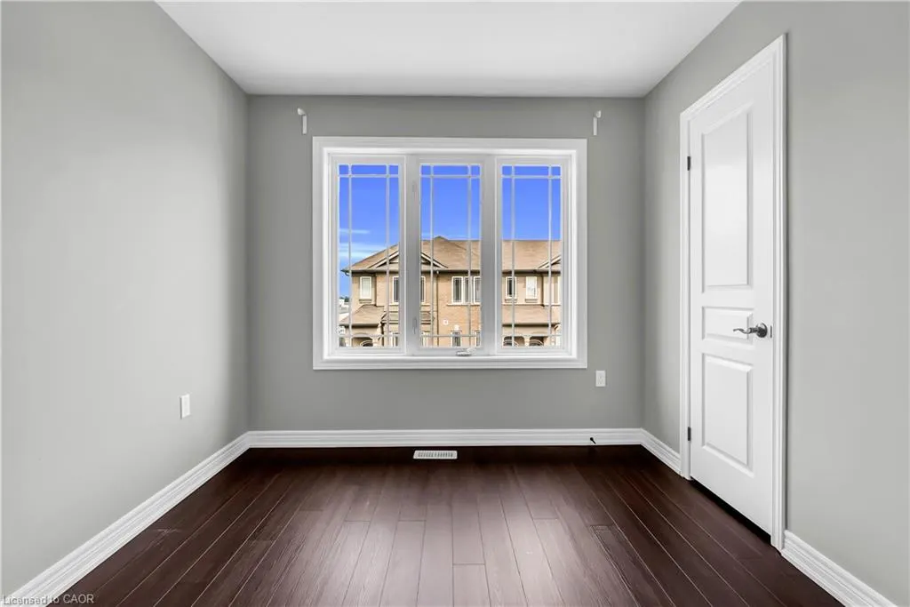 89 Bloom Crescent