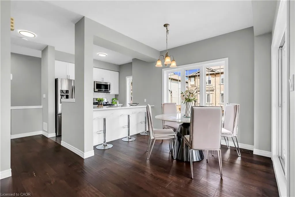 89 Bloom Crescent