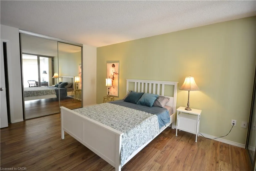 1201 North Shore Boulevard E, #302