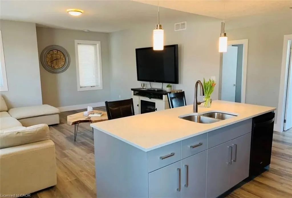54 Bridge Street W, #27
