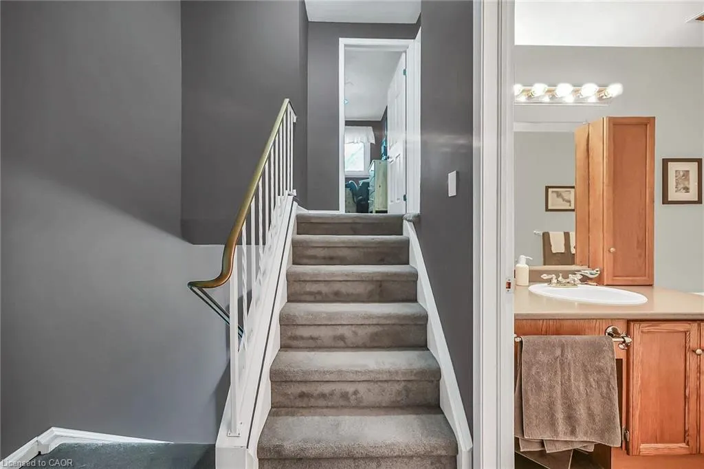 444 Stone Church Road W, #P1