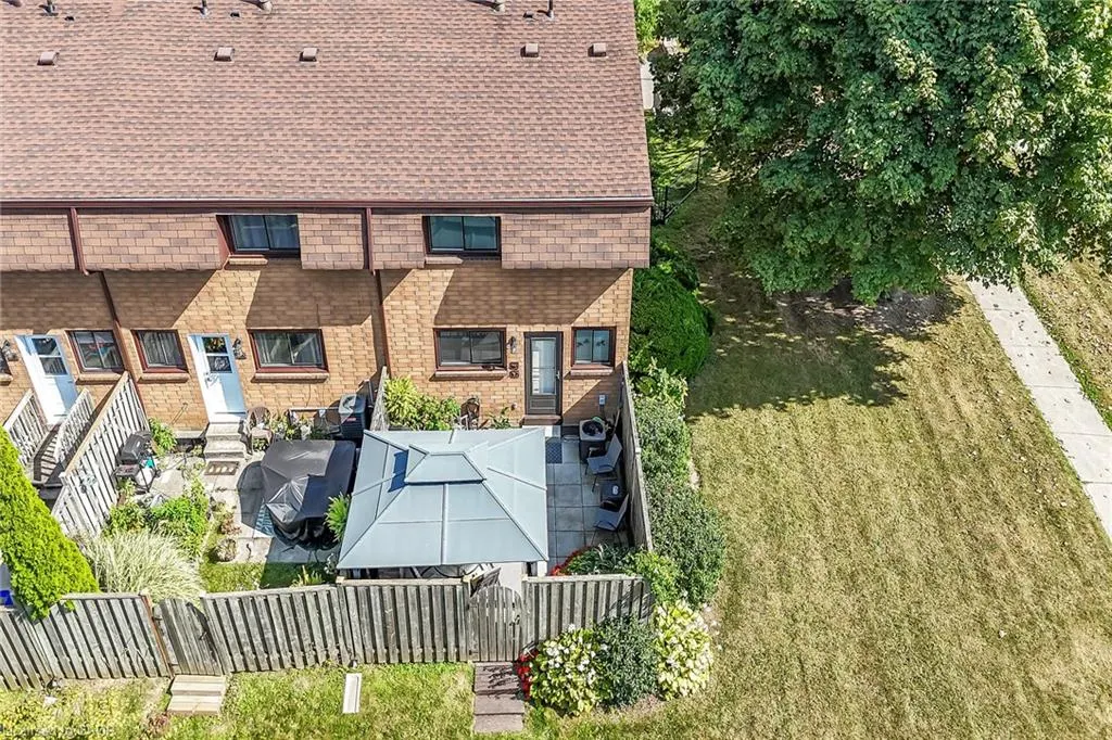 444 Stone Church Road W, #P1