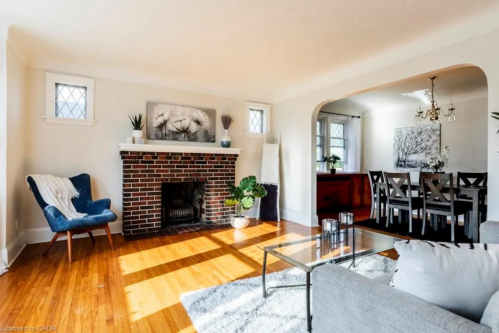37 Lower Horning Road