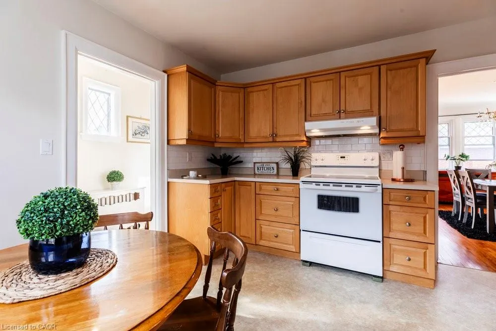 37 Lower Horning Road