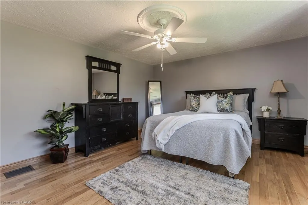 4871 Wellington Road 29